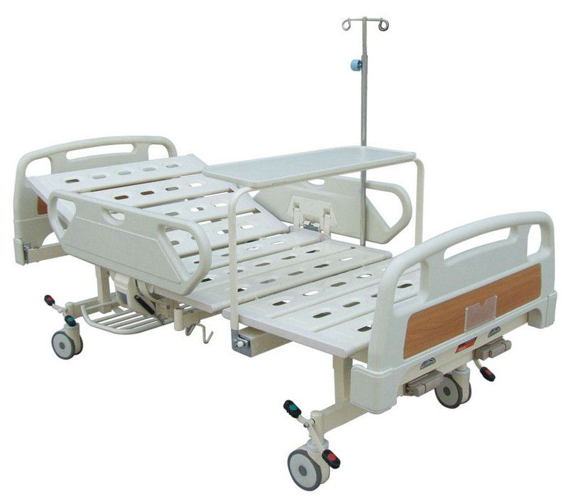 Cuidados en casa dobles manuales de cuidado perjudicados de la función de las camas de hospital